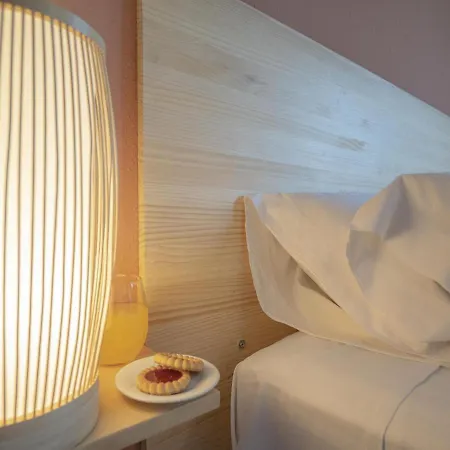 1 Bellamar Bright La Caleta Апартаменты *