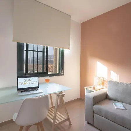 1 Bellamar Bright La Caleta Апартаменты *